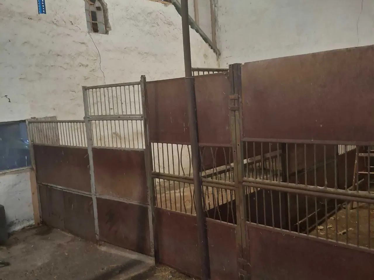 Billede 2 - Hestebokse