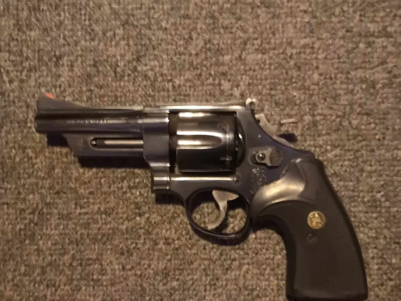 Billede 1 - Smith&Wesson Revolver til salg