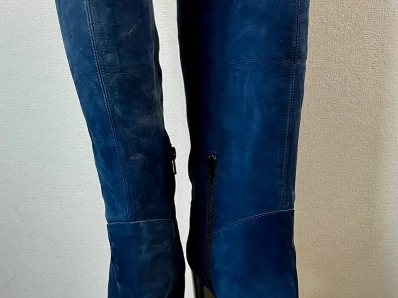 Billede 1 - Merethe Fonnesberg, blå støvler, str 39