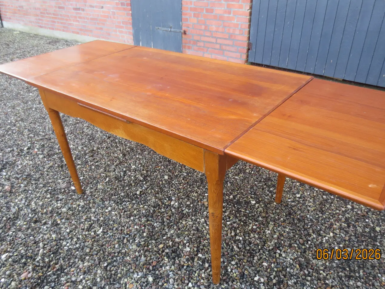 Billede 2 - 1 stk Teak Spisebord med Hollandsk udtræk