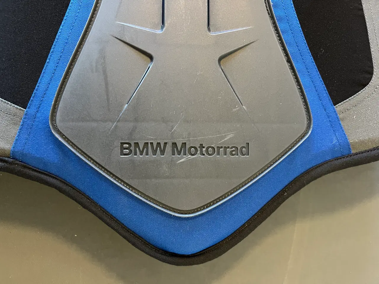 Billede 8 - BMW rygskjold 