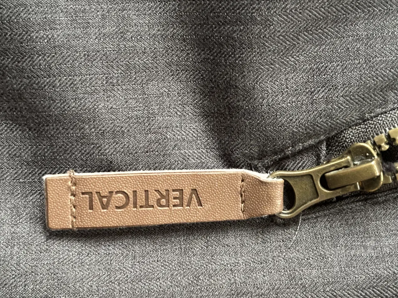 Billede 4 - Vertical vinterjakke til pige str 164 grå polyeste