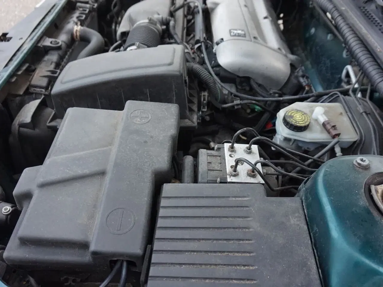 Billede 15 - Peugeot 406, 1,8 Sedan Grøn metallic Årg. 2002 (MOMSFRI)