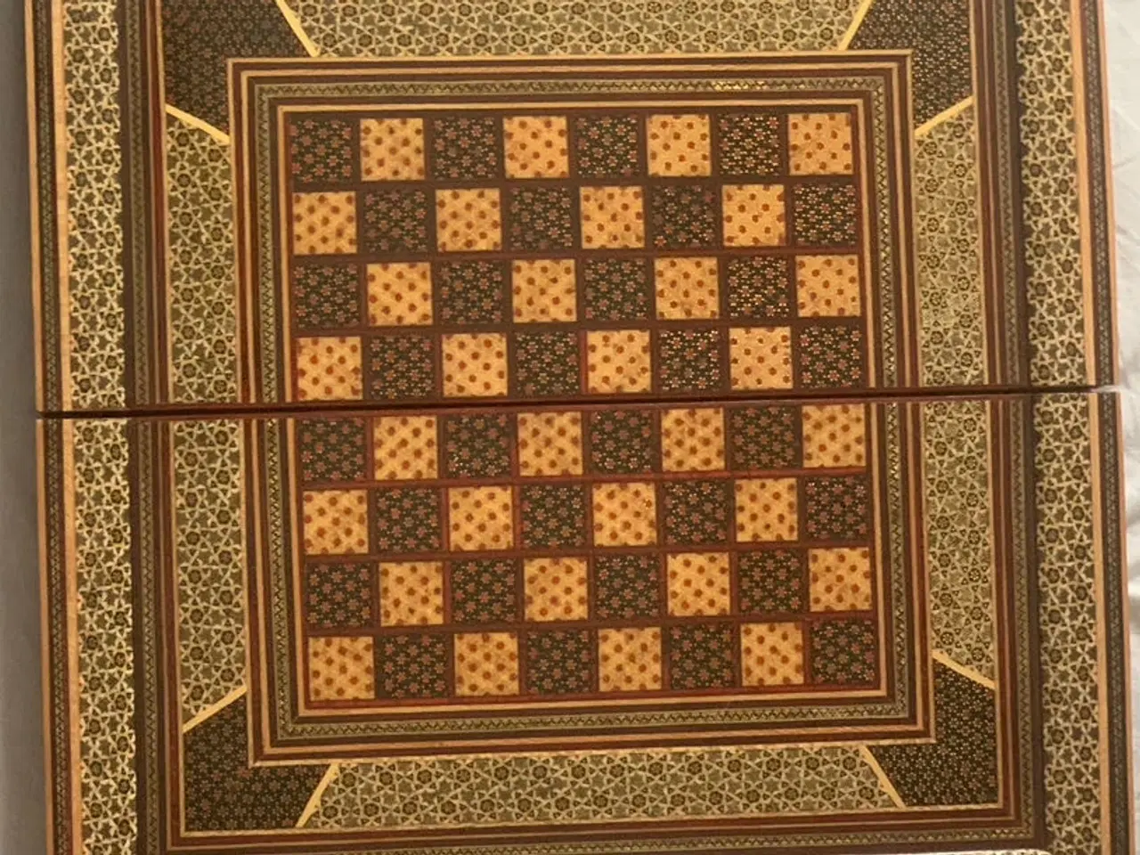 Billede 2 - Håndlavet persisk backgammon / skakbræt 