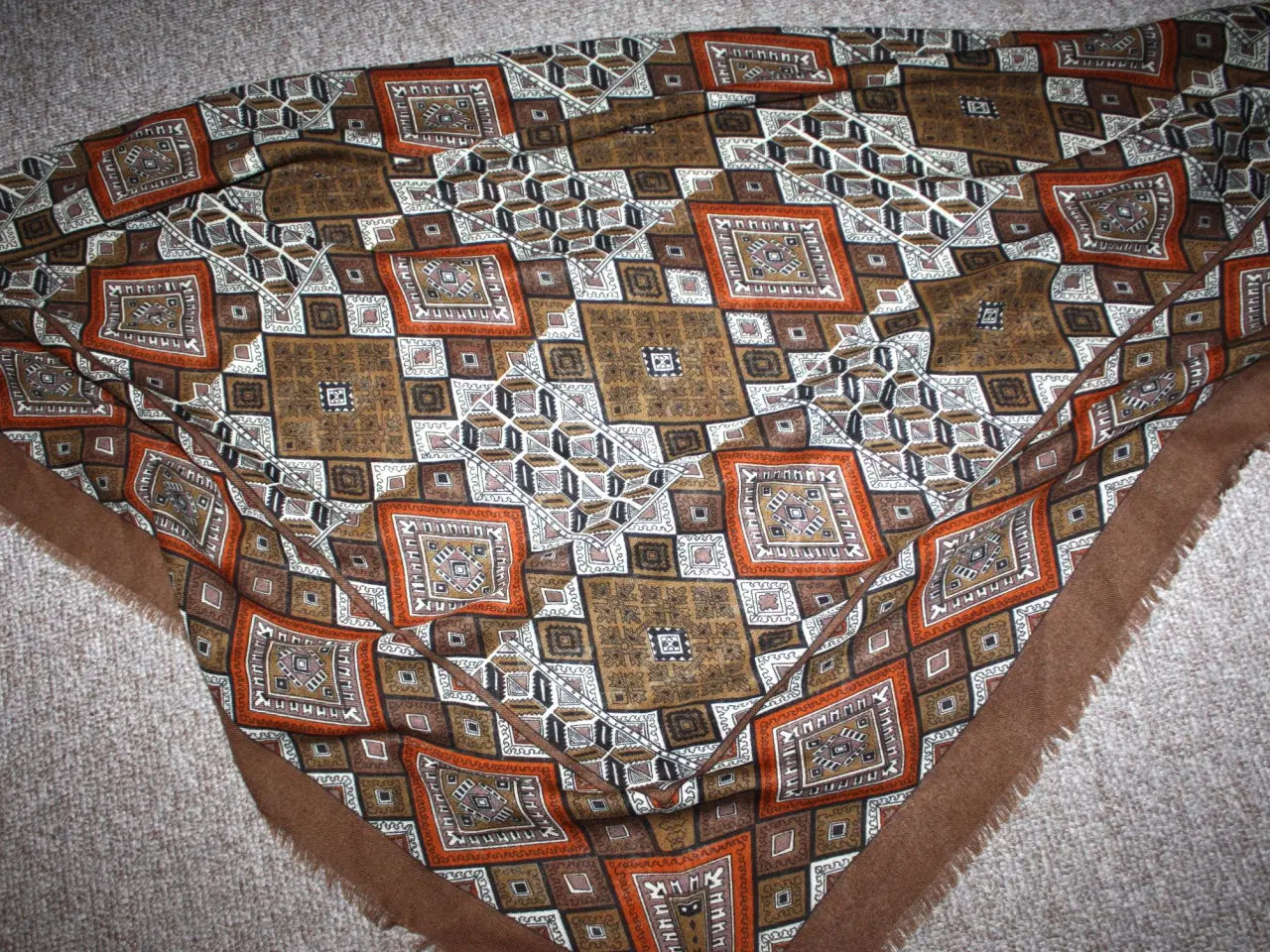 Billede 1 - Tørklæde made in Italy 120 cm x 120 cm