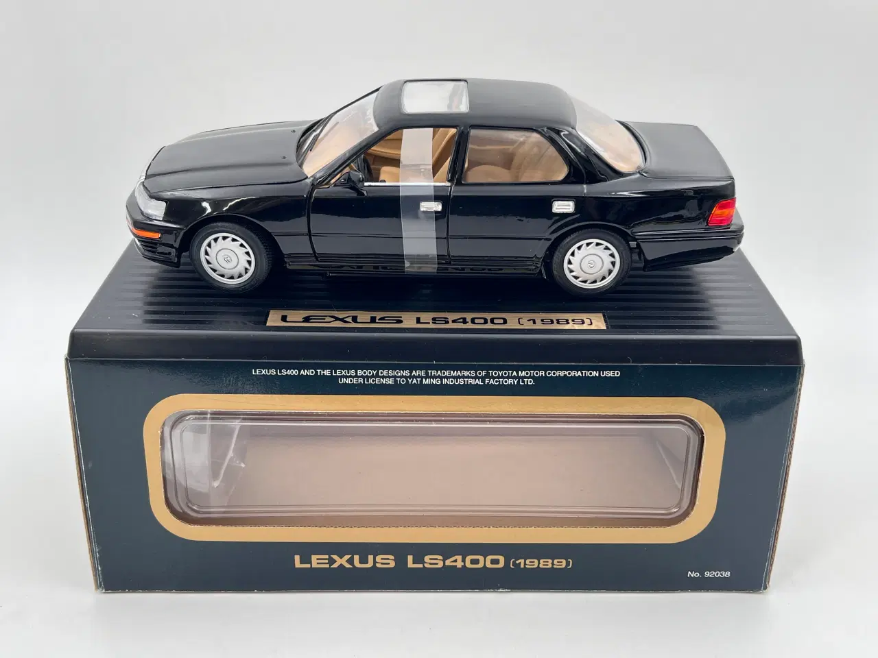 Billede 8 - 1989 Lexus LS400 1:18 