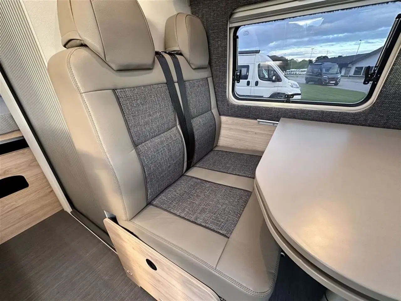 Billede 2 - 2022 - Dethleffs Globetrail CVD 600PE   Velholdt Autocamper  Kørt 9000 Km