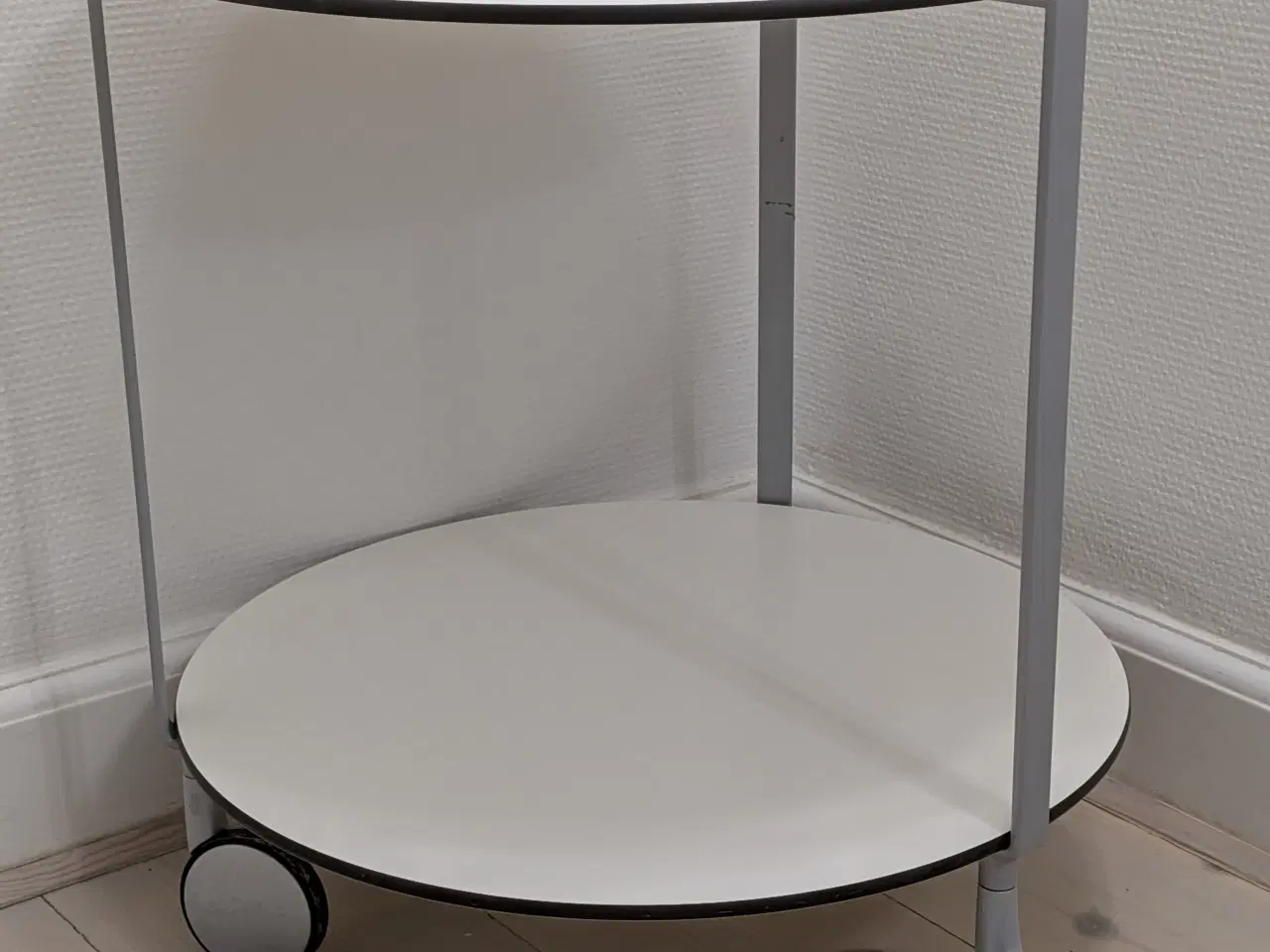 Billede 3 - Zanotta Girò – Ikonisk italiensk rullebord (Design