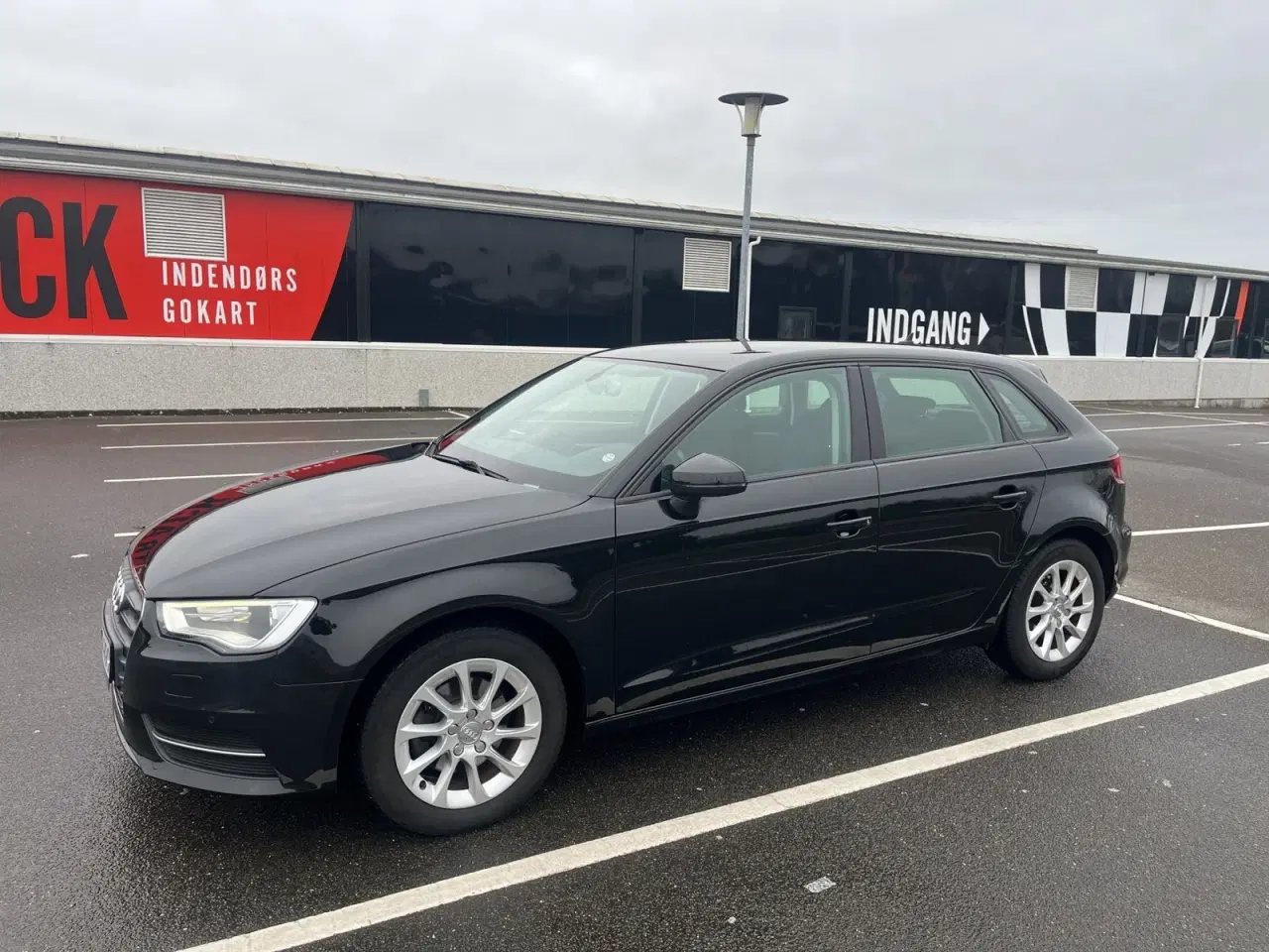 Billede 1 - Audi A3 1,6 TDi 110 Ambiente Sportback S-tr.