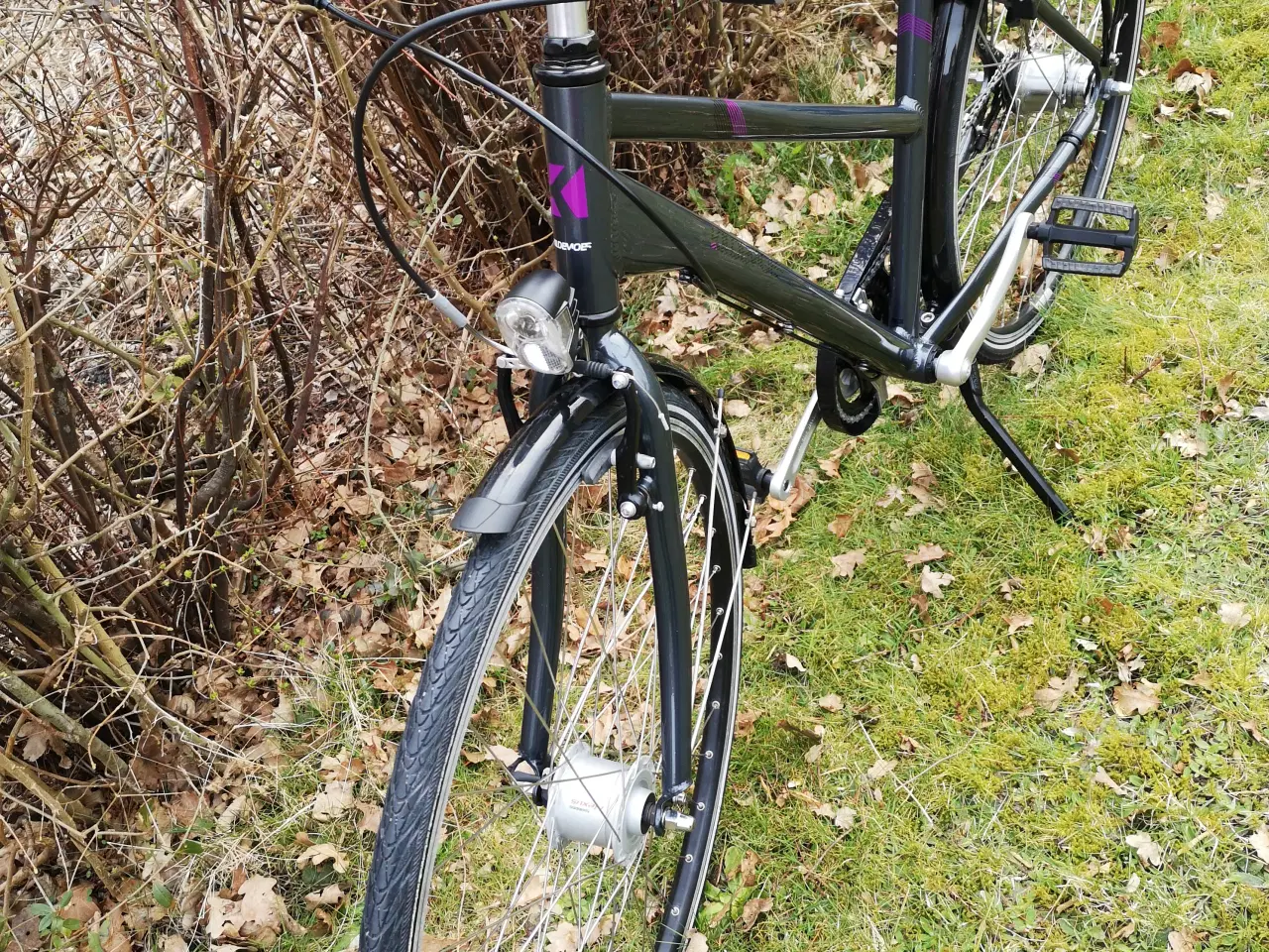 Billede 4 - Næsten ny Kildemoes dame - pige cykel 28" , 7 gear
