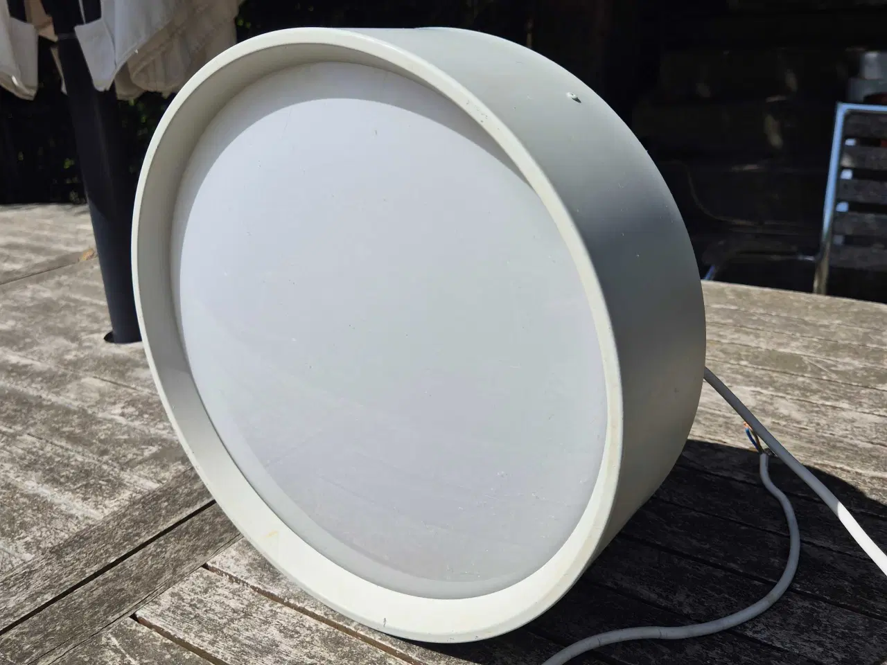 Billede 2 - Hvid rund plafond fra Louis Poulsen 