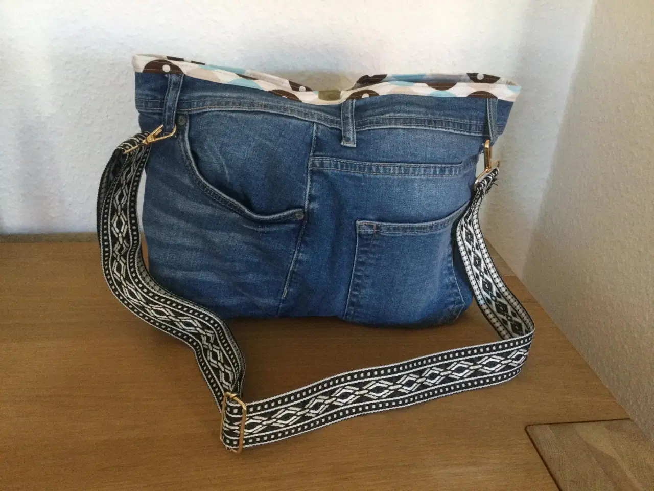 Billede 1 - Taske af jeans