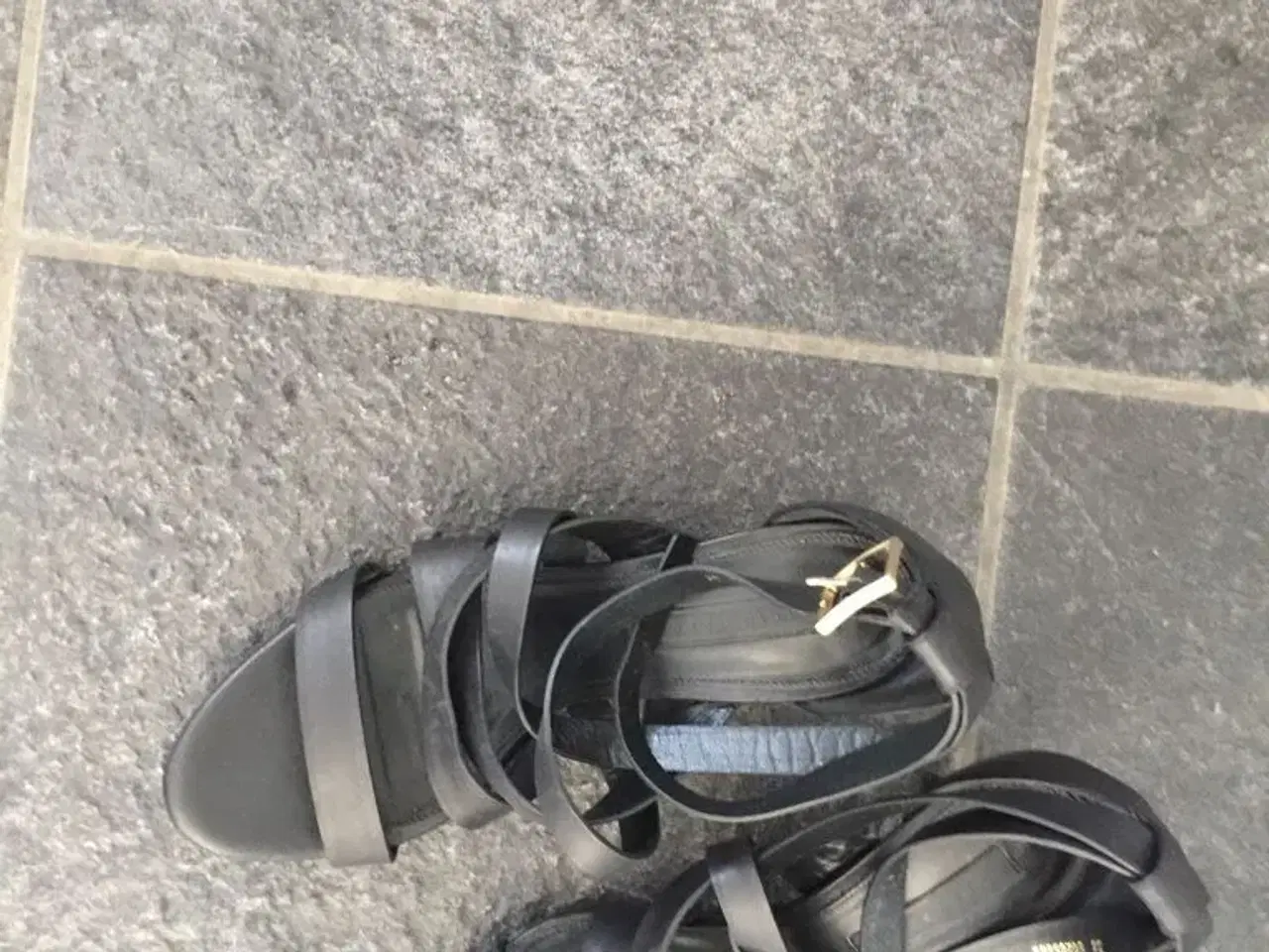 Billede 3 - Boss sandaler
