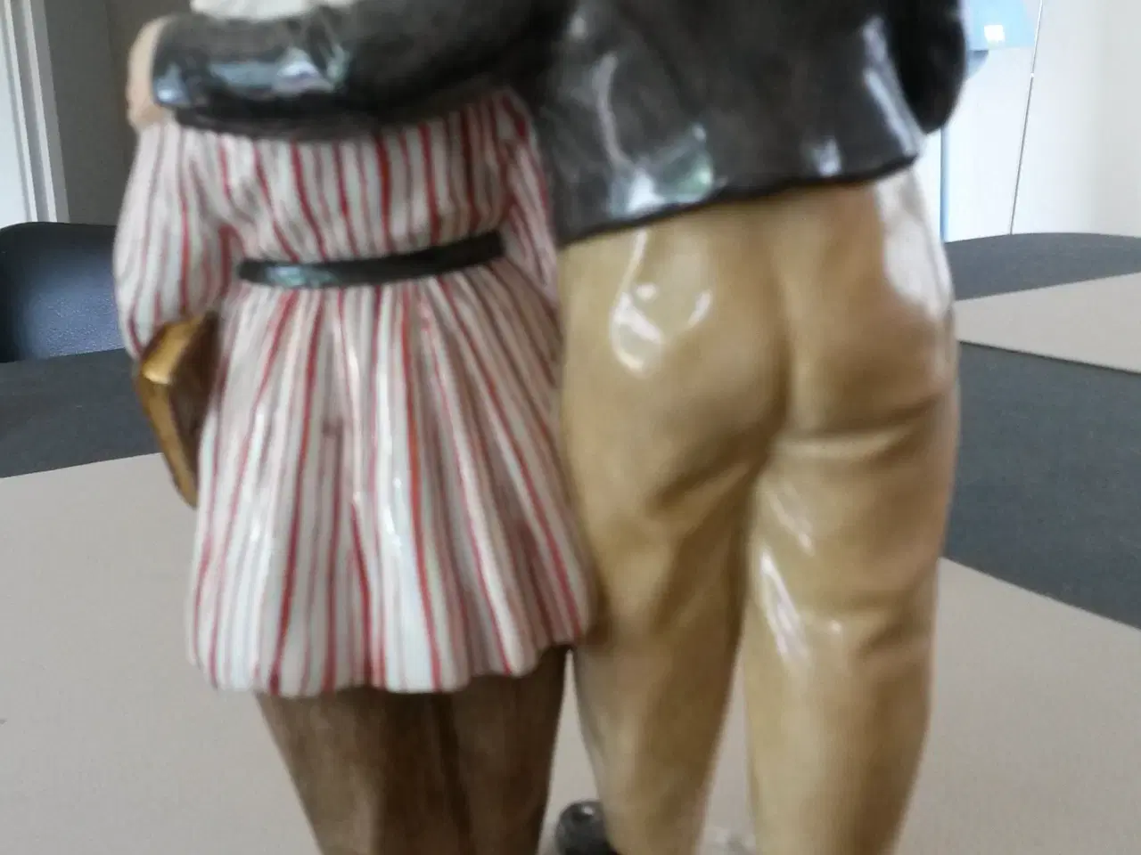 Billede 3 - royal copenhagen figur af rejsen til amerika