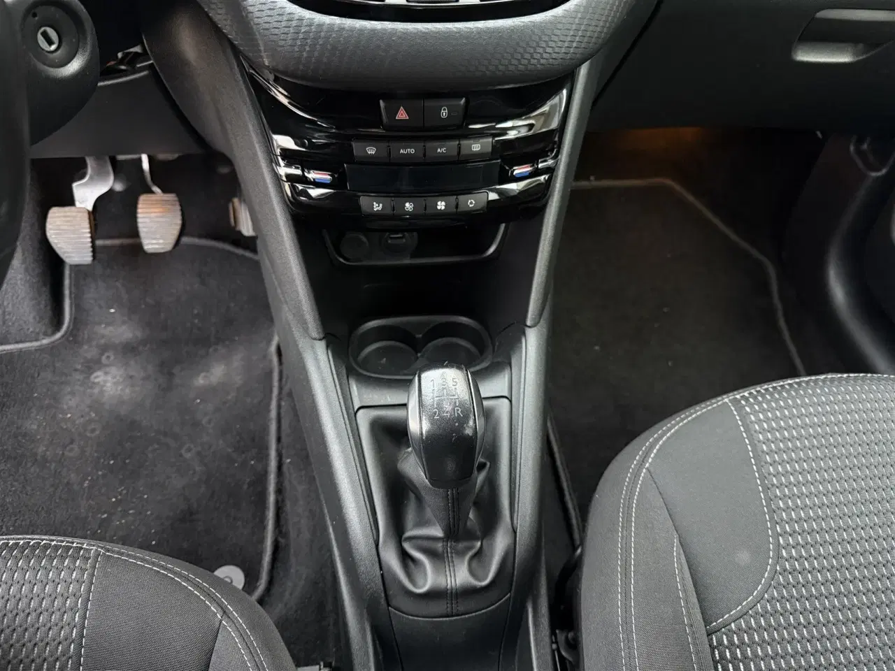 Billede 7 - Peugeot 208 1,5 BlueHDi Prestige 100HK 5d