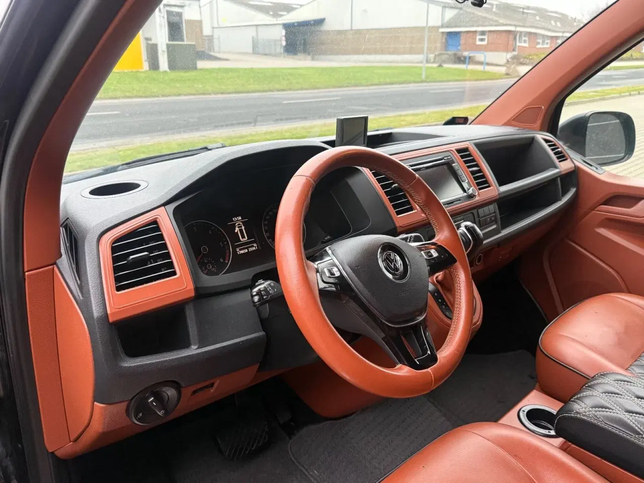 Billede 10 - VW Transporter 2,0 TDi 140 Kombi lang