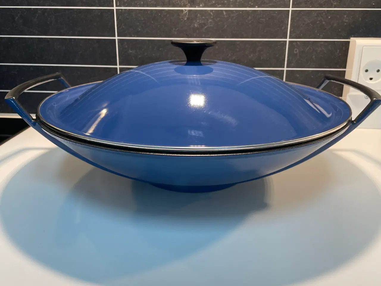Billede 2 - Le Creuset Signature Braiser wok i emaljeret støbe