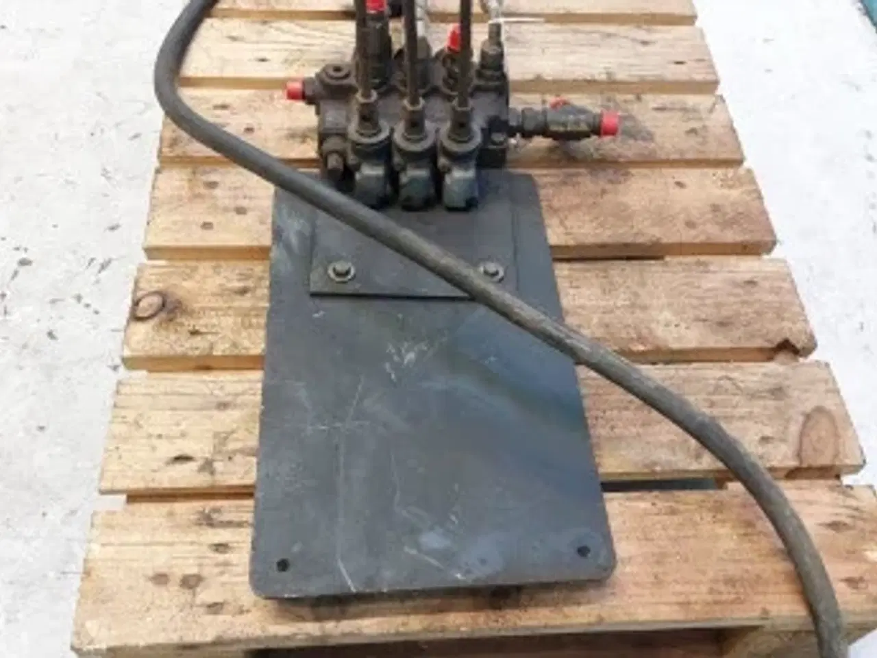 Billede 12 - Fodervogn Hydraulik Kontrolventil