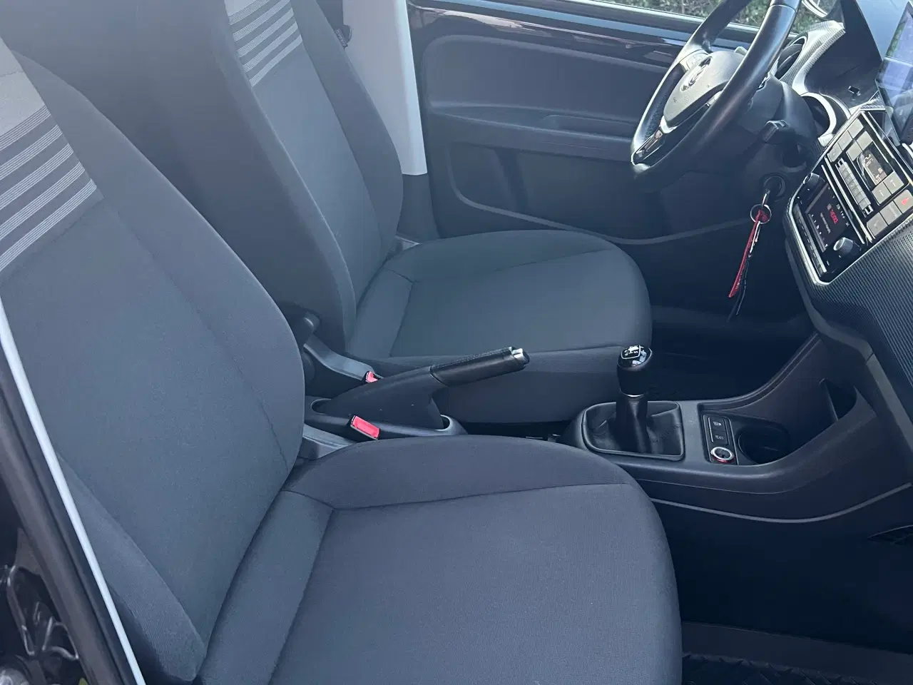 Billede 11 - Meget Velholdt Vw Up 2017