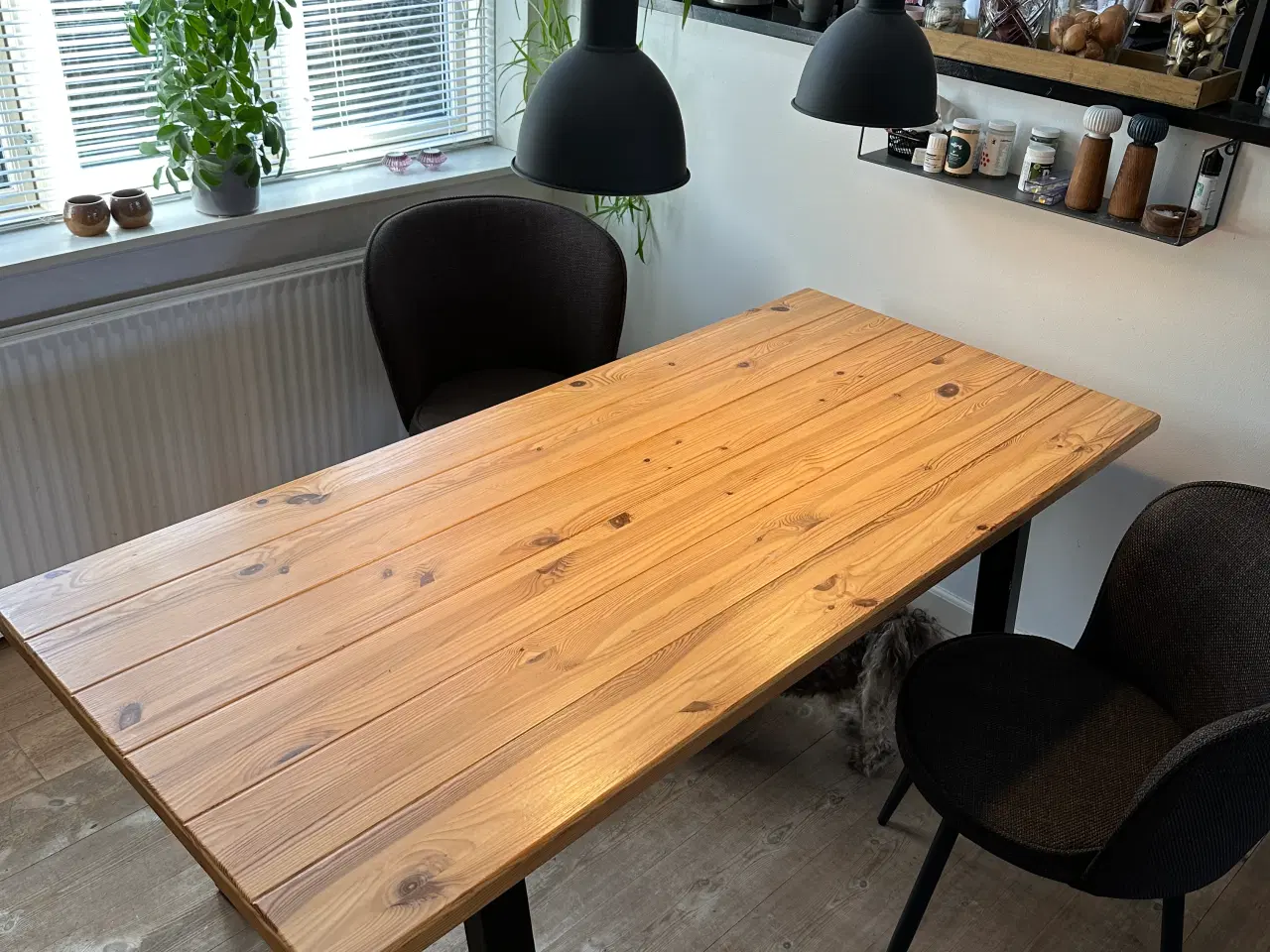 Billede 2 - Spisebord i plankebords stil