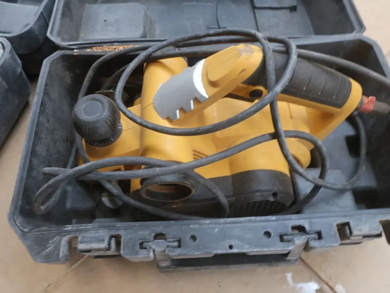 Billede 4 - Overfræser og elhøvl BLACK + DECKER og FALKE