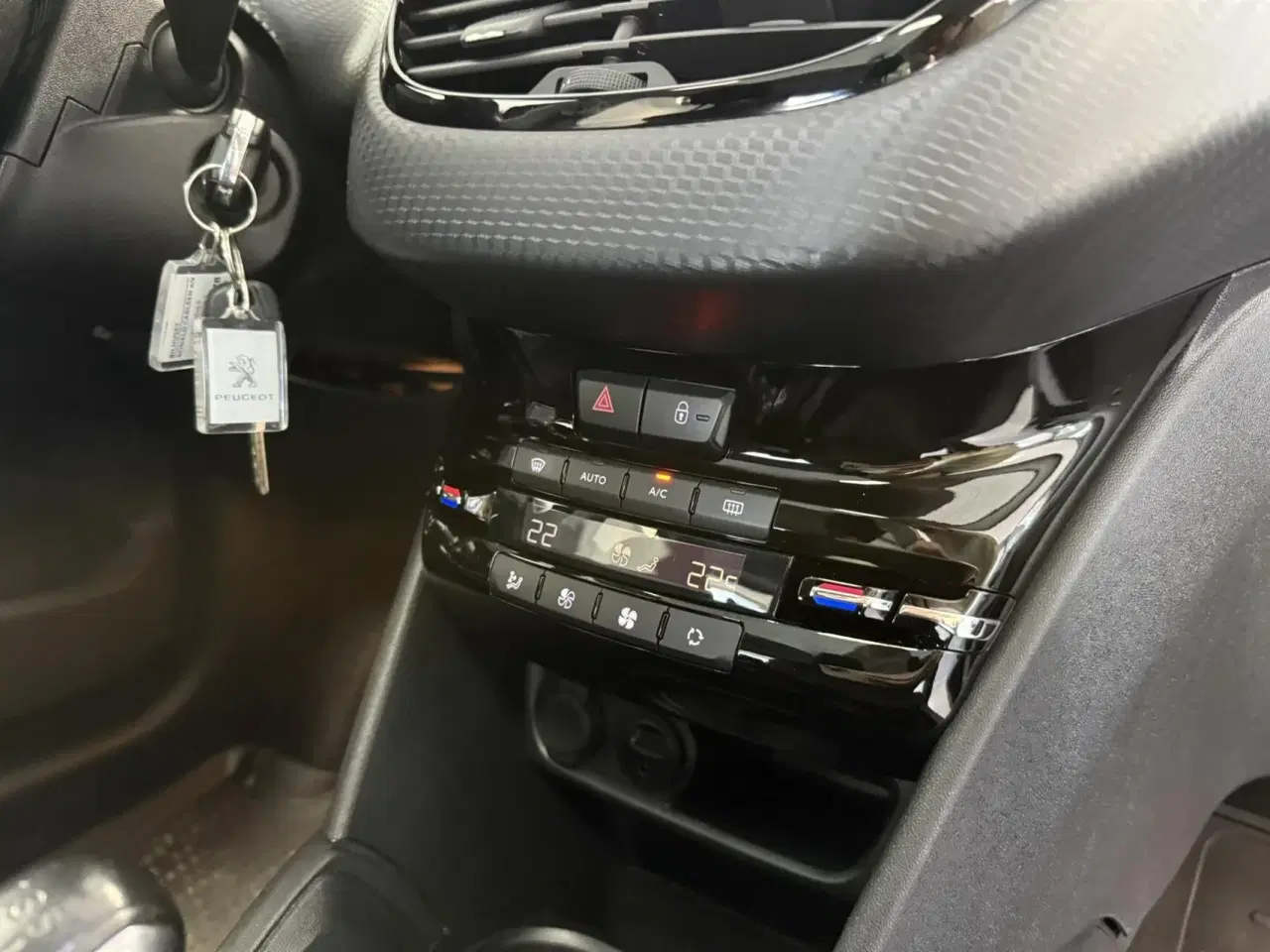 Billede 9 - Peugeot 208 1,6 BlueHDi Edition Plus 100HK 5d