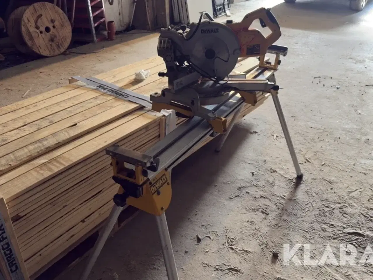 Billede 3 - Kap-/geringssav med foldbart stativ DeWalt Dws778 -QS