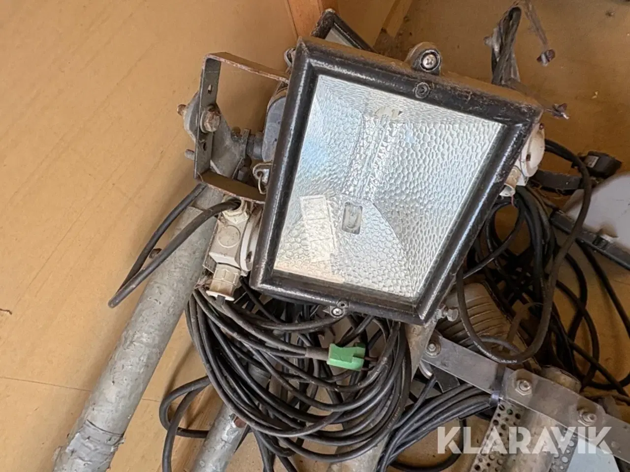 Billede 3 - Lamper med teleskopstang 4 styk.