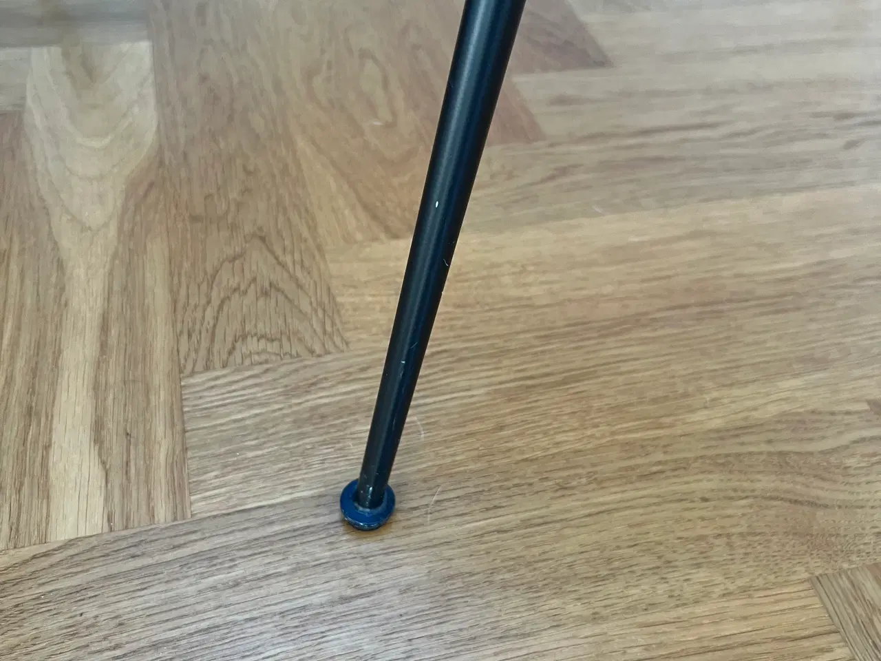 Billede 13 - Gubi Beetle Spisestuestole