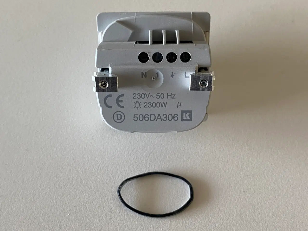 Billede 4 - PIR Sensor 10A 230V, lysegrå, Fuga