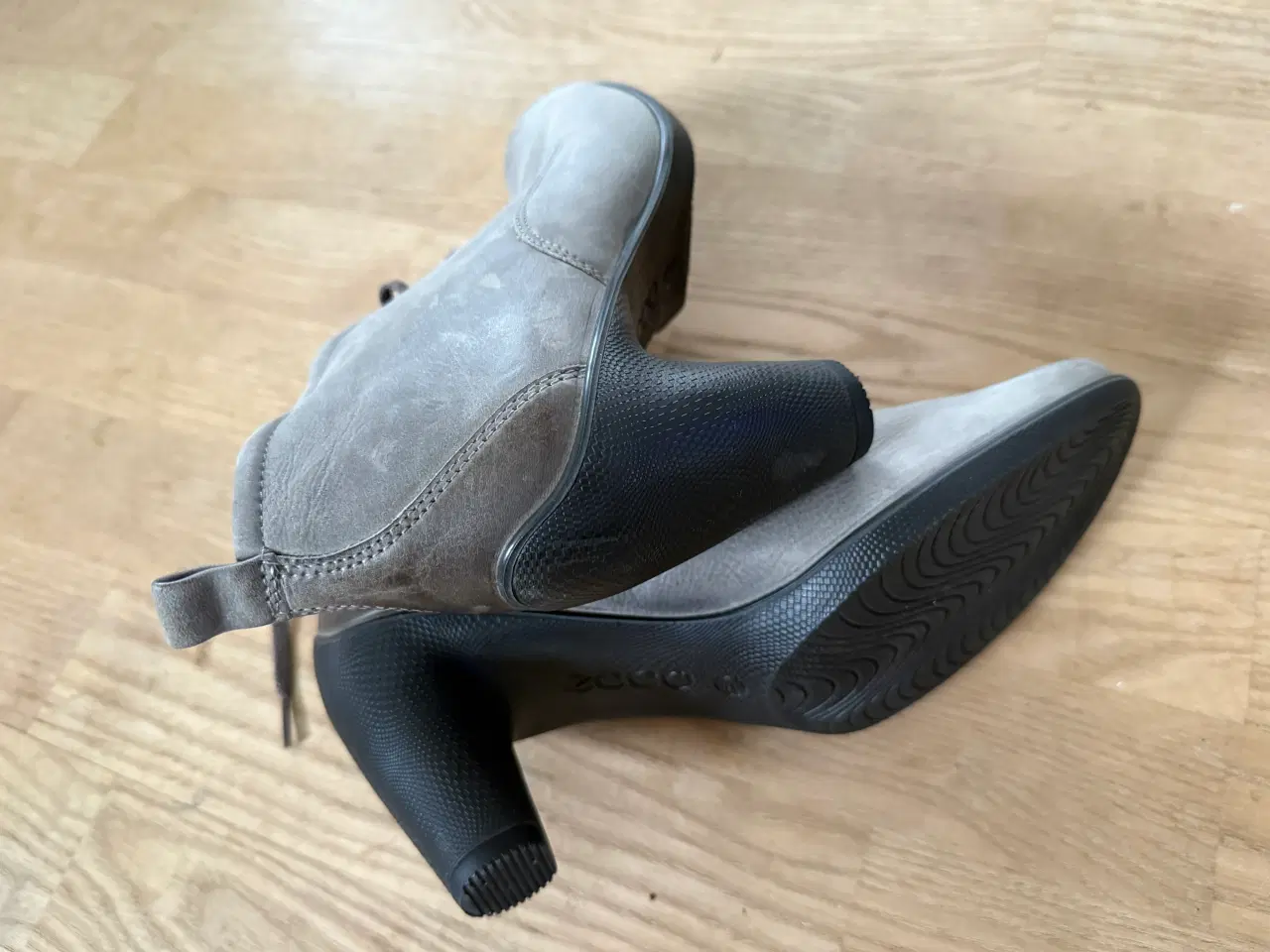 Billede 3 - ECCO STØVLETTER/ SKO