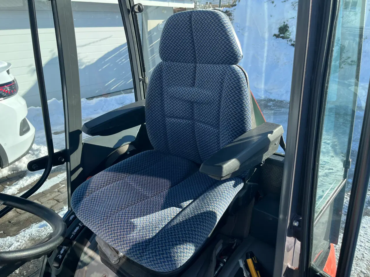 Billede 10 - Kubota 2350 med kost