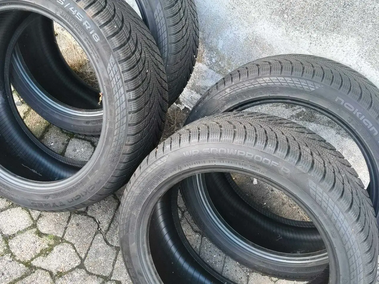 Billede 1 - Nokian vinterdæk 225/45/18