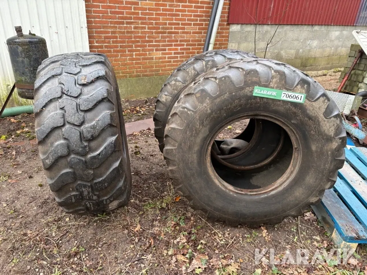 Billede 2 - Landbrugsdæk Dunlop SP T9 - 3 styk