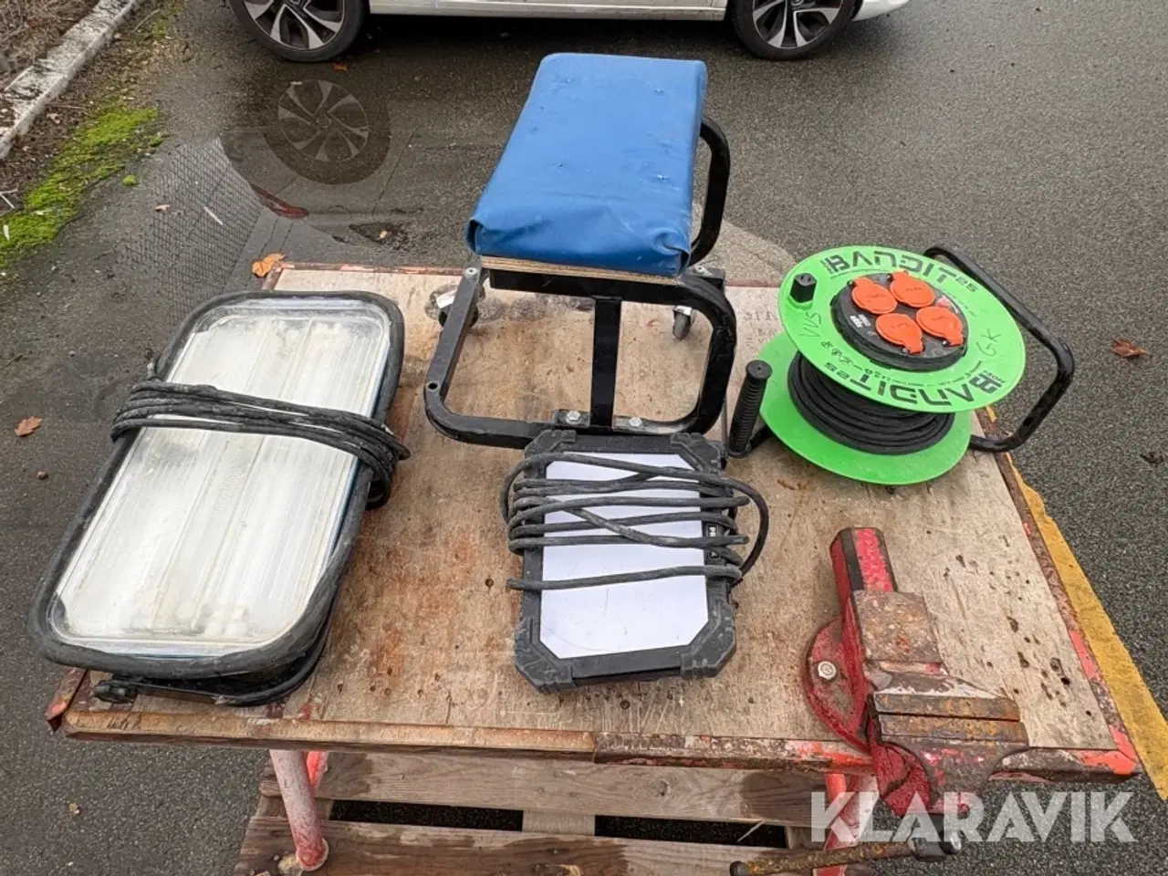 Billede 8 - Bord med skruestik