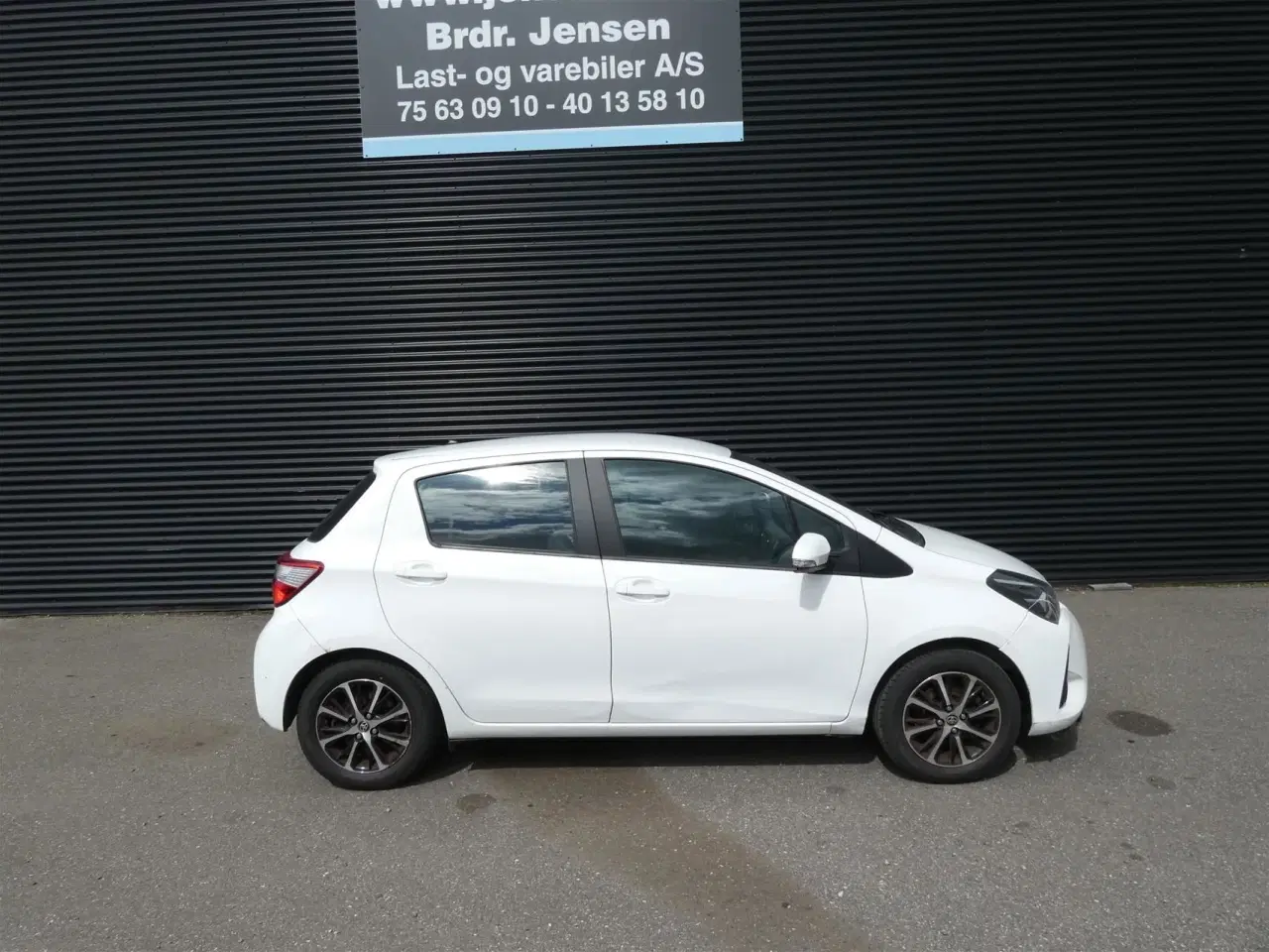 Billede 2 - Toyota Yaris 1,5 Hybrid H2 E-CVT 100HK 5d Trinl. Gear