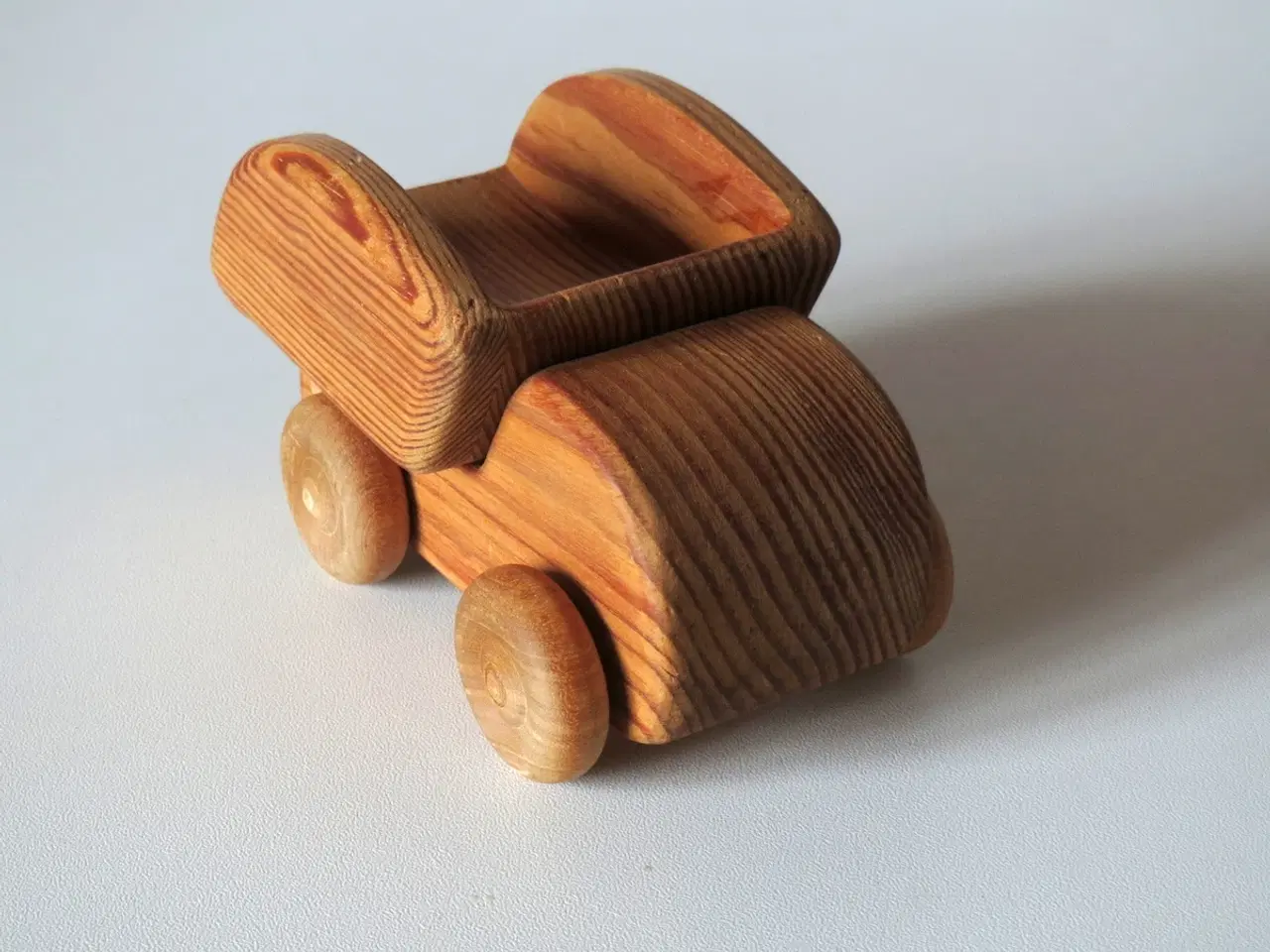 Billede 2 - Debresk lille lastvogn med tippelad