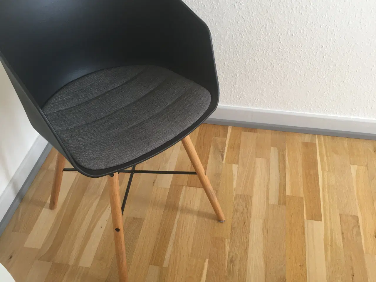 Billede 2 - Flotte stole fra jysk