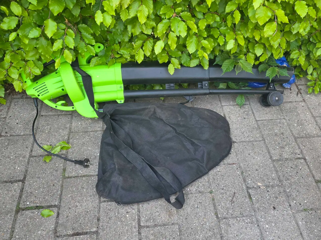 Billede 2 - Diverse haveredskaber til den nye huseejer