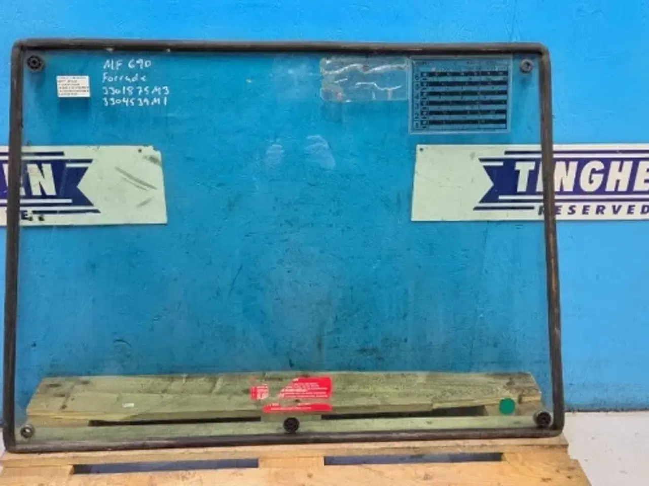 Billede 12 - Massey Ferguson 690 Forrude 3301875M3