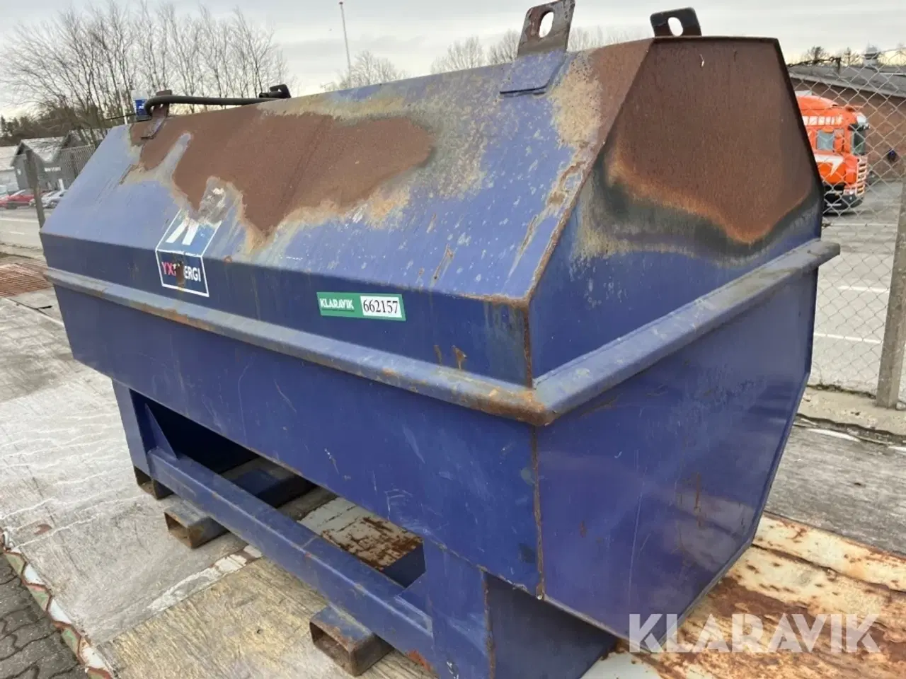 Billede 4 - Olietank med pumpe 2500L