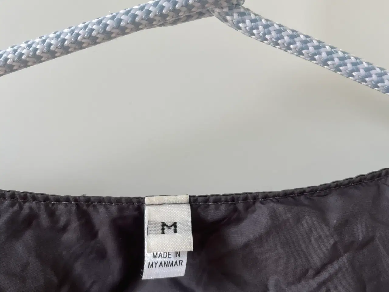 Billede 2 - Muji dunjakke