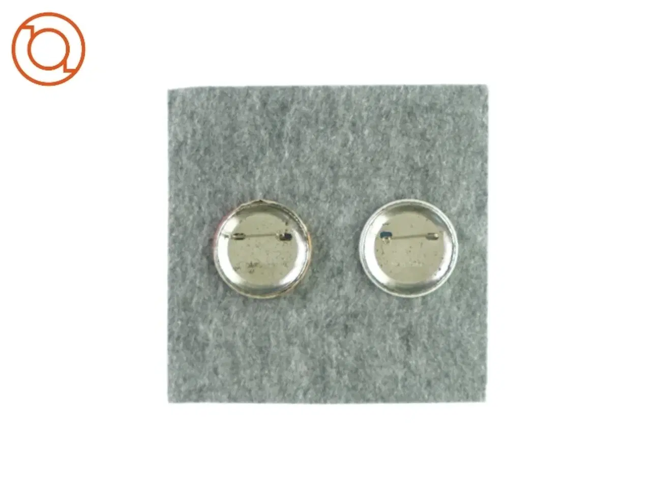 Billede 2 - Badges (2 stk)