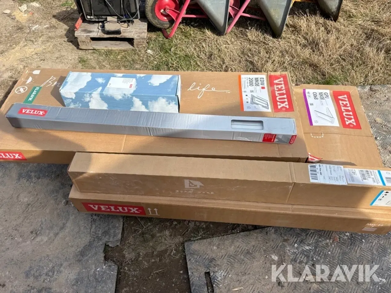 Billede 7 - Ovenlysvinduer (komplet) Velux med motor og gardin