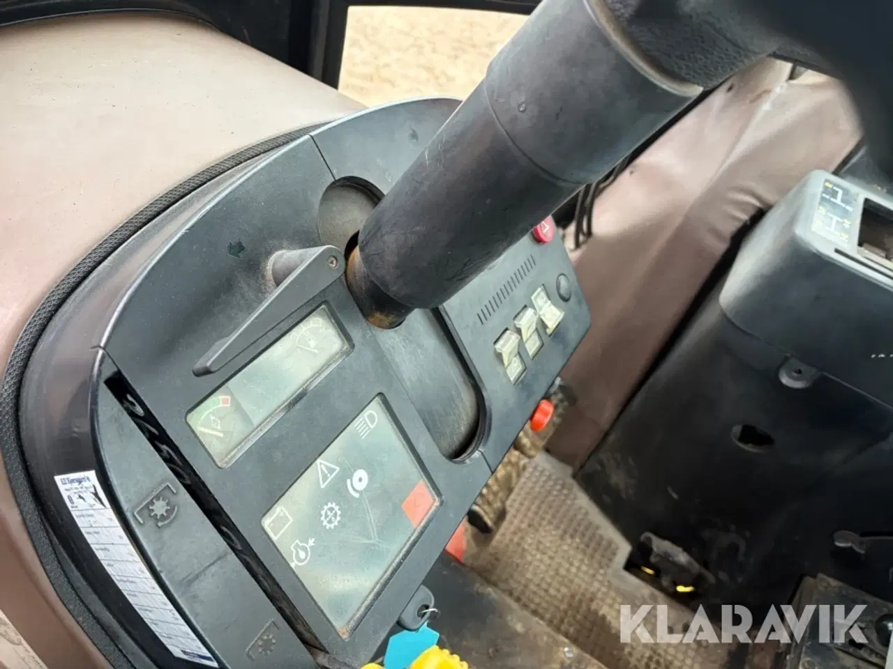 Billede 11 - Traktor John Deere 2140 med frontlæsser SG2 kabine