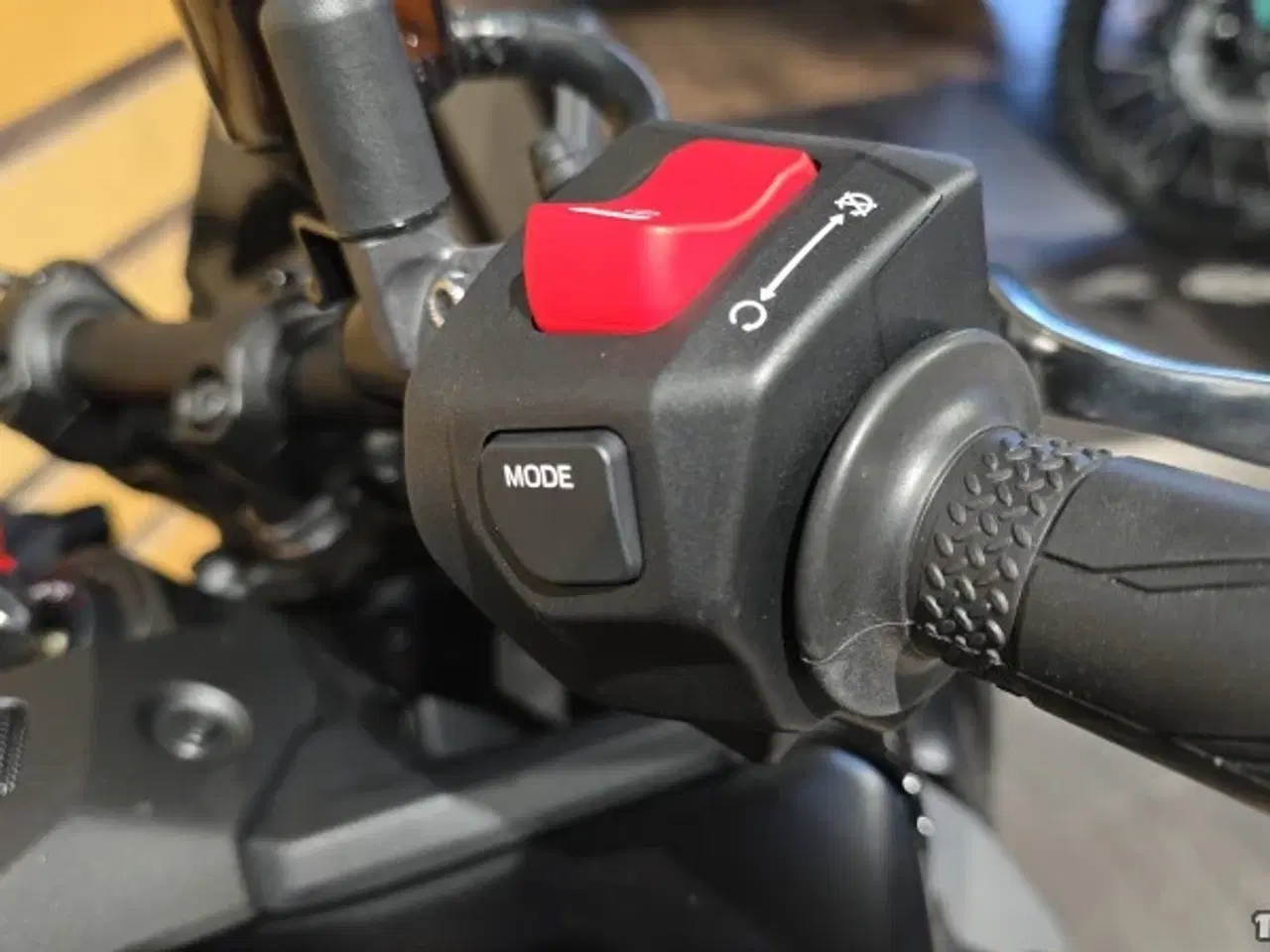 Billede 16 - Yamaha MT-09 DEMO - Inkl. valgfri org. udstyr for 10.000 kr.