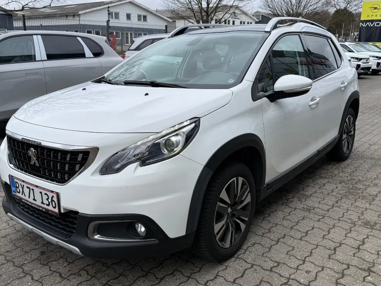 Billede 4 - Peugeot 2008 1,6 BlueHDi 100 Allure Sky