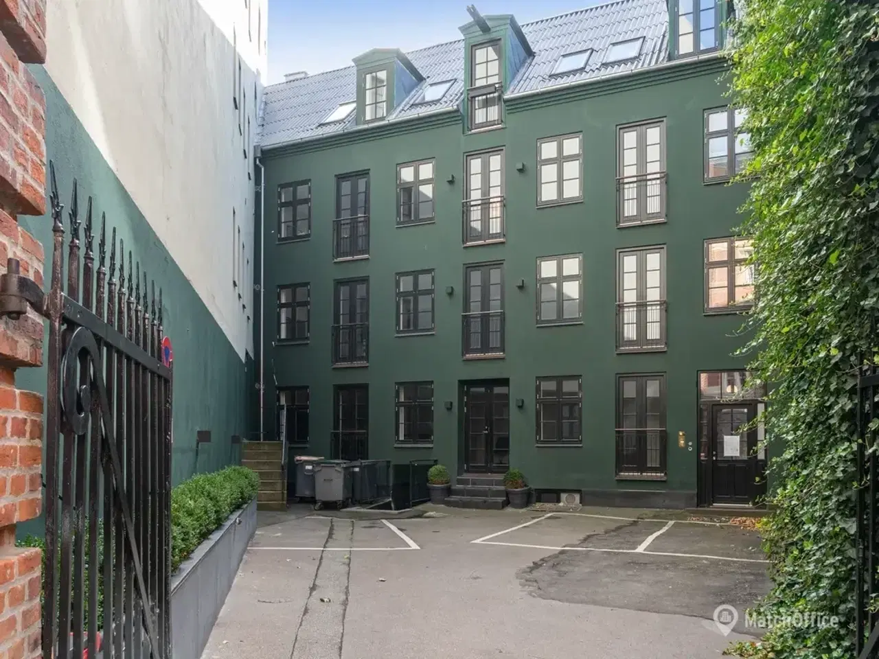 Billede 10 - P-plads 2 til leje på Esplanaden 12 i City