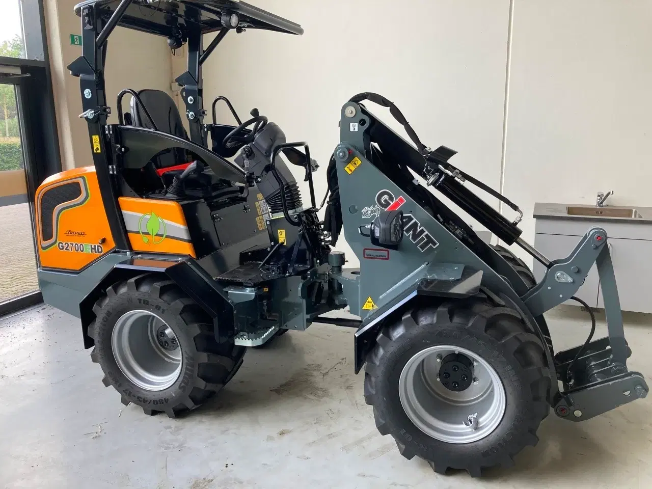 Billede 1 - Giant G2700E HD minilæsser på el