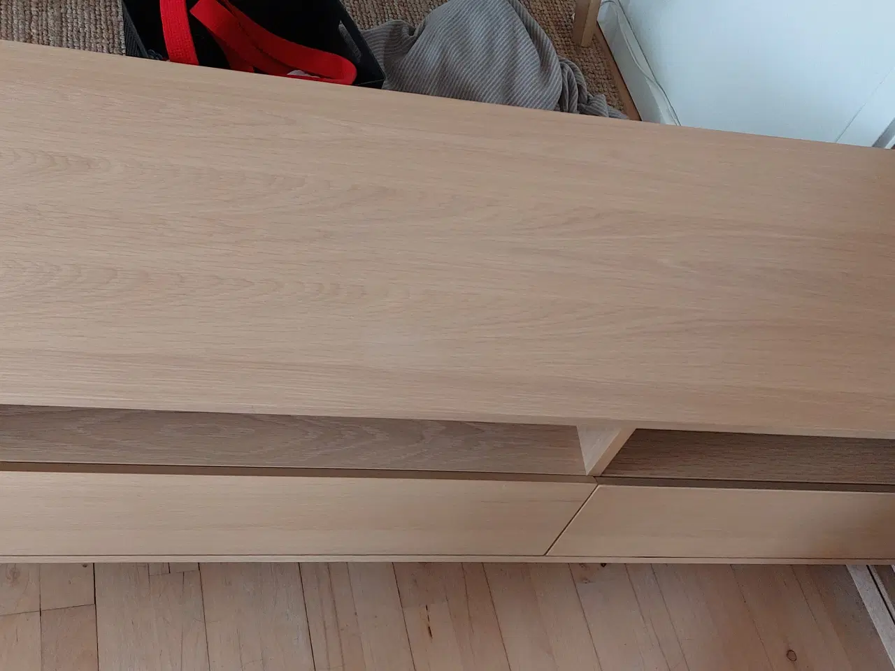 Billede 1 - Tv-bord i "bøg"